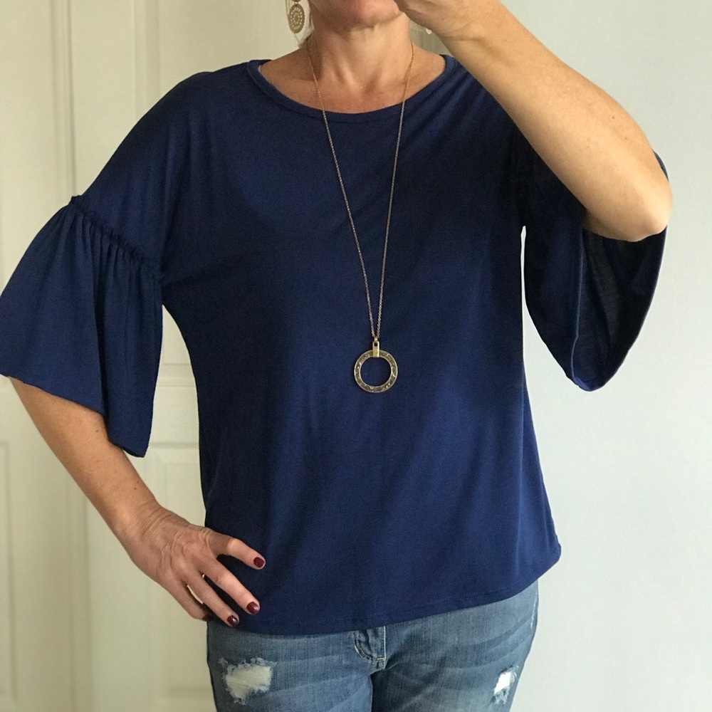 SIZE SMALL Blue Bell Sleeve Top - Picture 3 of 7